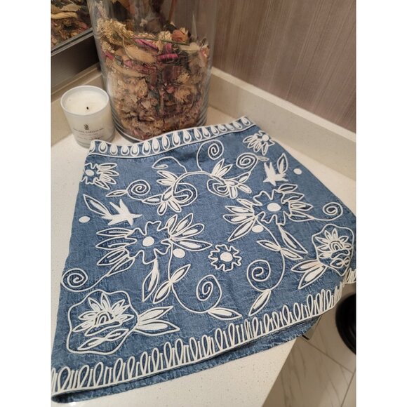 Alice + Olivia Dresses & Skirts - alice + olivia Riley Embroidered Skirt Size 2 Floral Romantic Boho